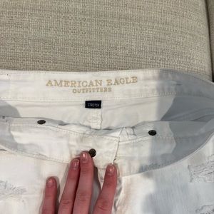 American eagle ripped white skirt